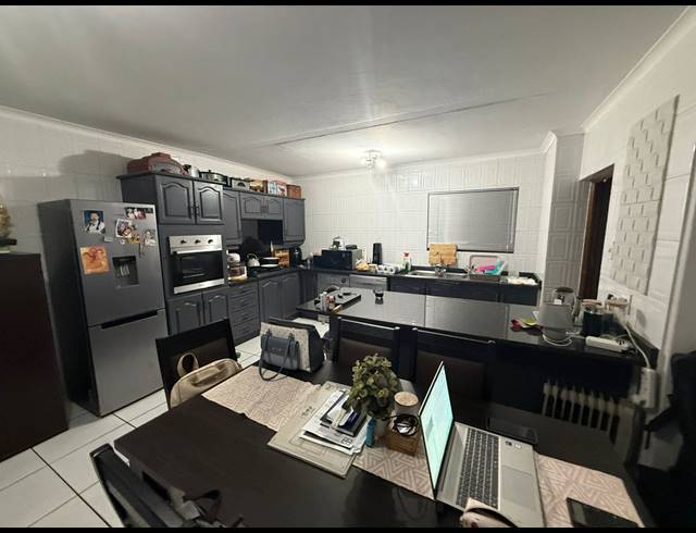 2 BEDROOM TOWNHOUSE FOR SALE IN VANDERBIJLPARK SW 5